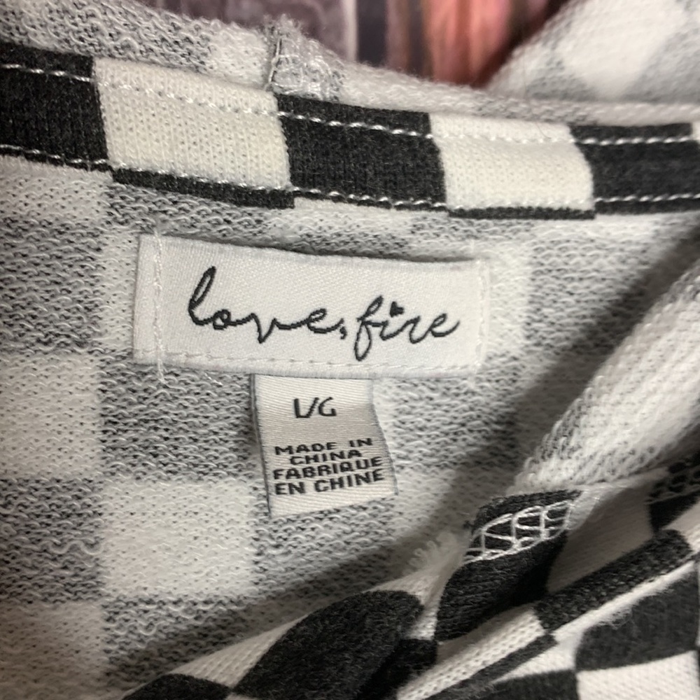 Love, Fire Cropped Checkered Hoodie ✨3/$25 SALE✨ - Picture 3 of 6